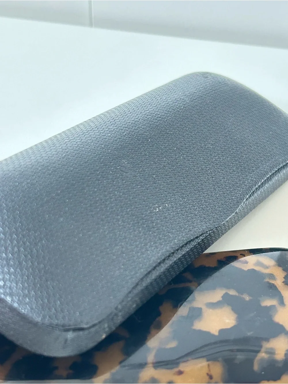 Vintage Oliver Peoples Hard Sunglasses/Glasses case set